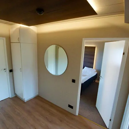 Convenient For 4 Voyri