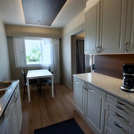 Convenient For 4 * Karvsor